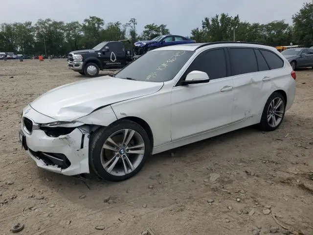 WBA8J1C52GK458728