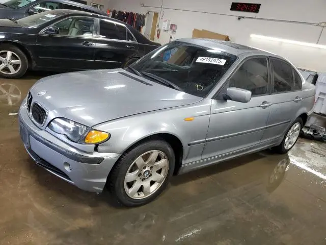 WBAEU334X5PF63999