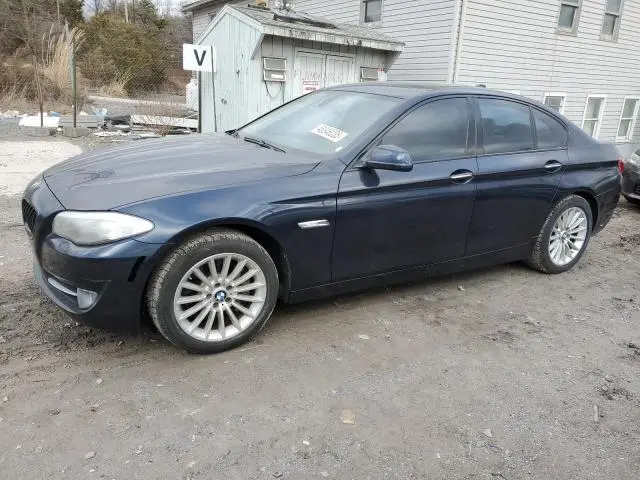 WBAFR7C56BC608975