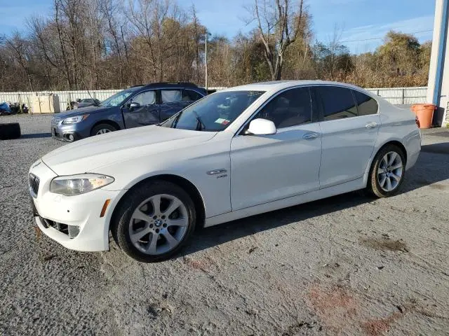 WBAFU7C58CDU58300