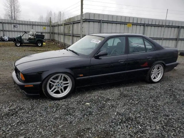 WBAHE5329SGA65311