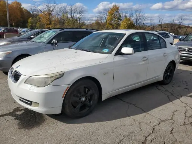 WBANV93538CW51035