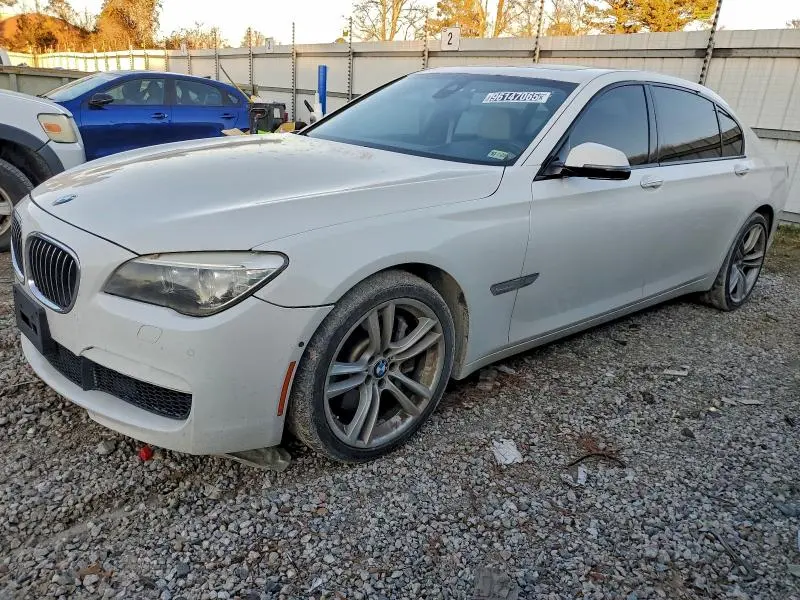 WBAYE8C53ED135013