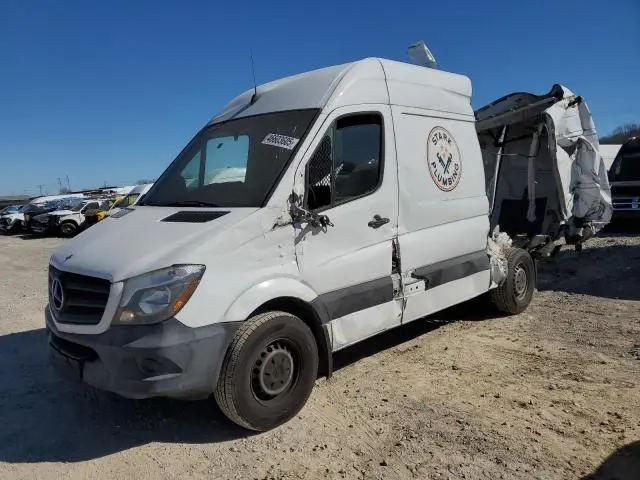 WD3PE7DC9FP165231