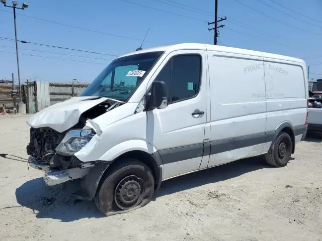 WD3PE7DD5GP261318
