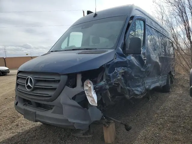 WD4FF1CD9KT013396