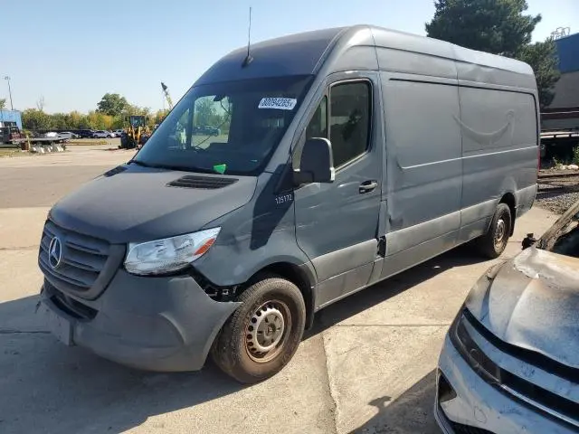 WD4PF1CDXKP146343