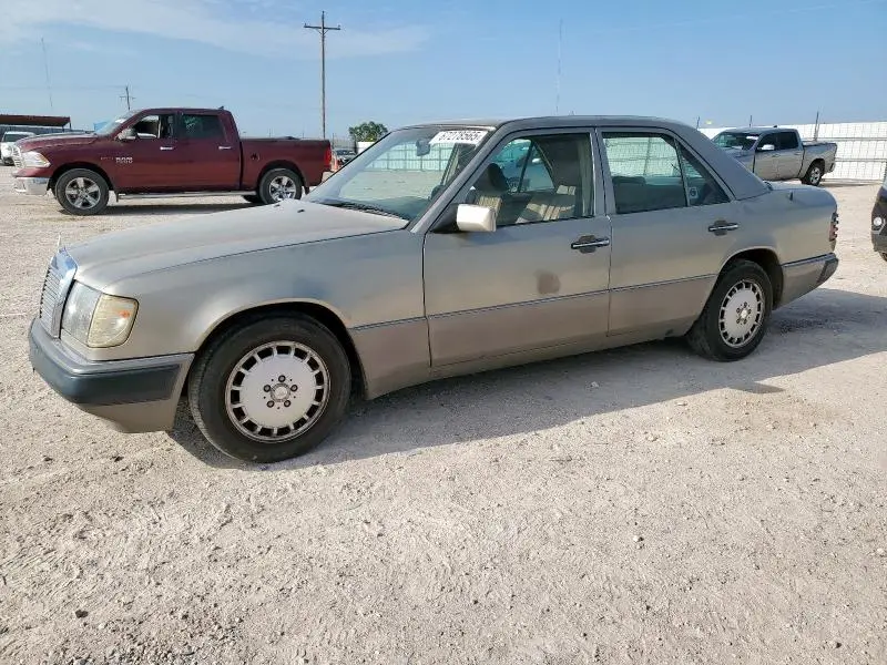 WDBEA26D2NB616186
