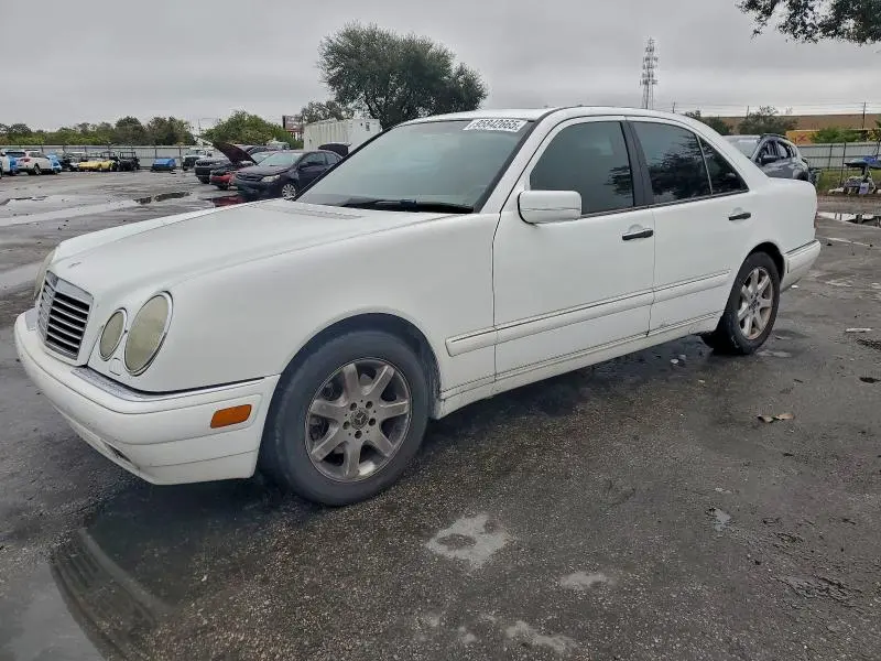 WDBJF55F8VA408372