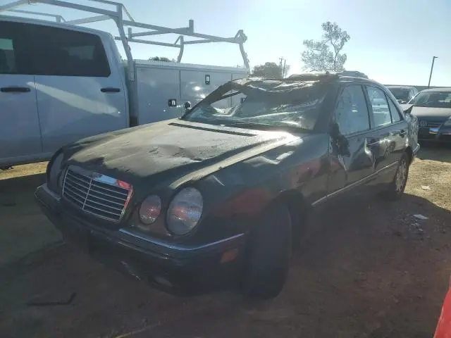 WDBJF55FXTJ011680