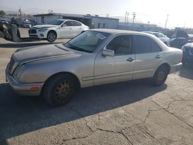 WDBJF65H9XA874886