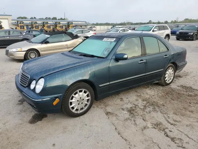 WDBJF65J1YB103093