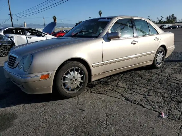 WDBJF65J7YB019974