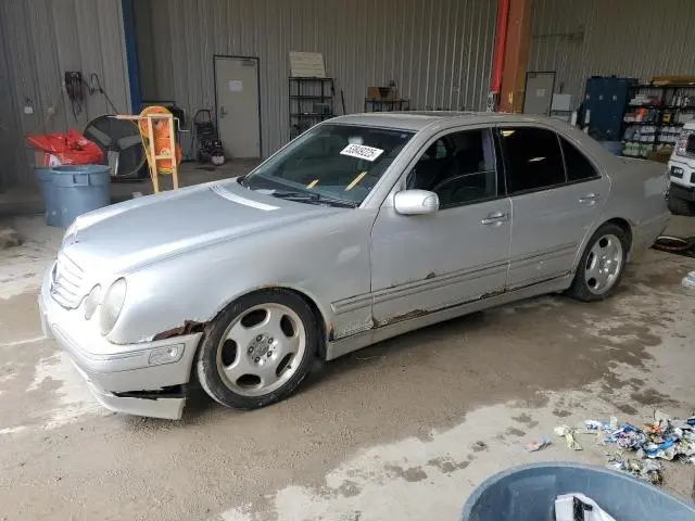 WDBJF70J7YB142395