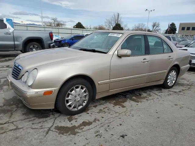 WDBJF82J0YX040071