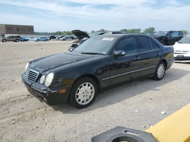 WDBJF82J2YX038466