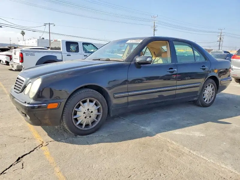 WDBJF82J4YX037285