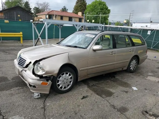 WDBJH82J7YX041308