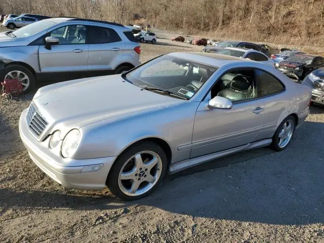 WDBLJ70G82F200526
