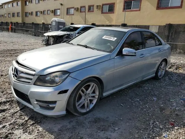WDDGF4HB1DR255869