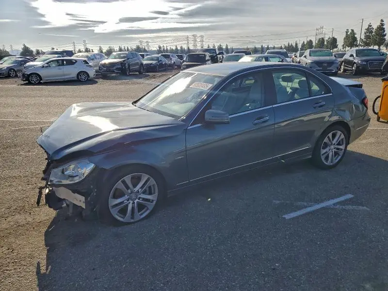 WDDGF4HB2CR215203