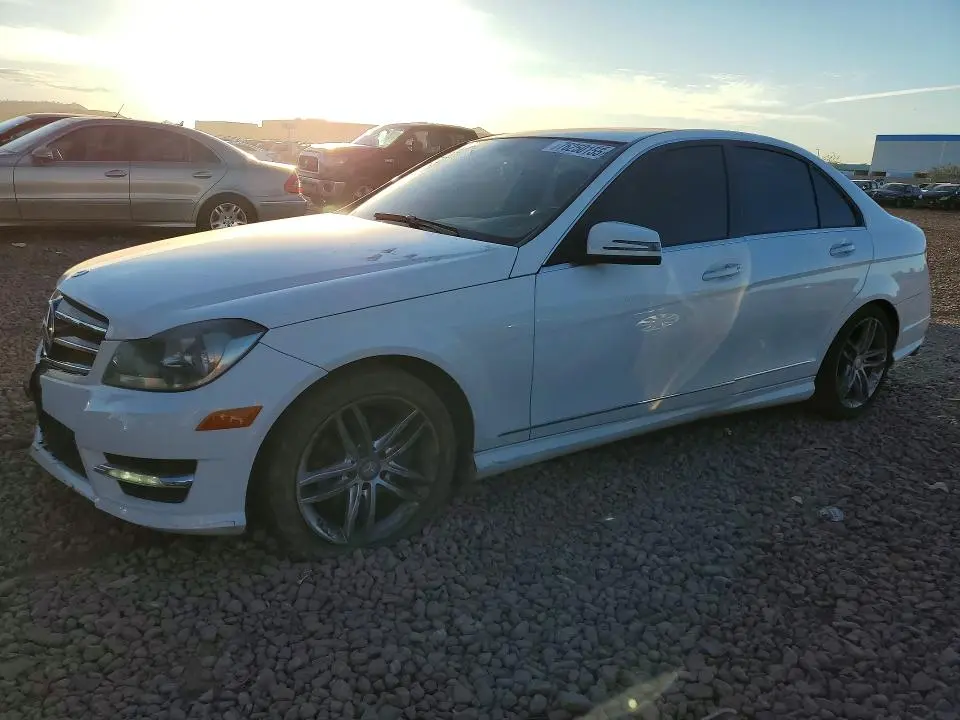 WDDGF4HB2EG214003
