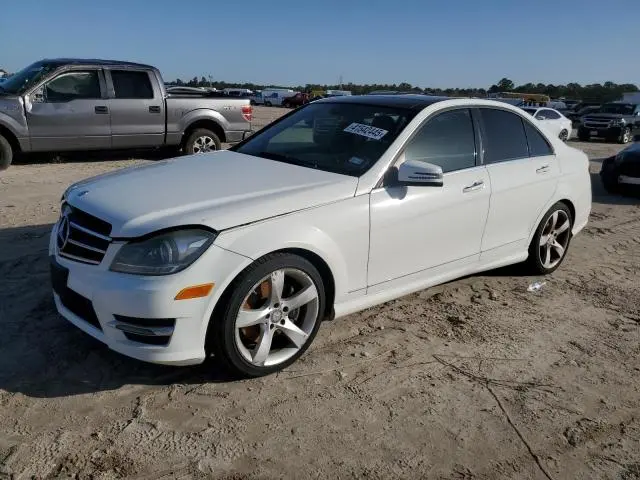 WDDGF5HB4EA932208