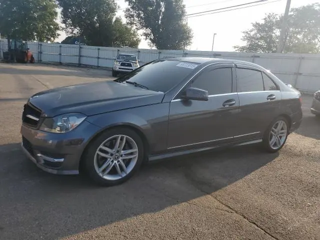 WDDGF8AB4DR251395