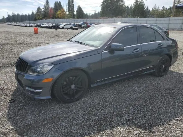 WDDGF8AB7DR272015