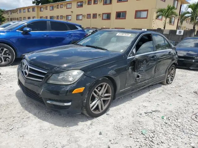 WDDGF8BB7CR200079