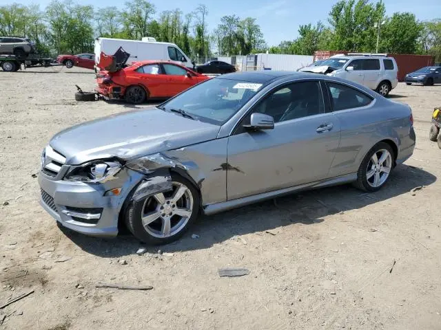 WDDGJ4HBXCF911680