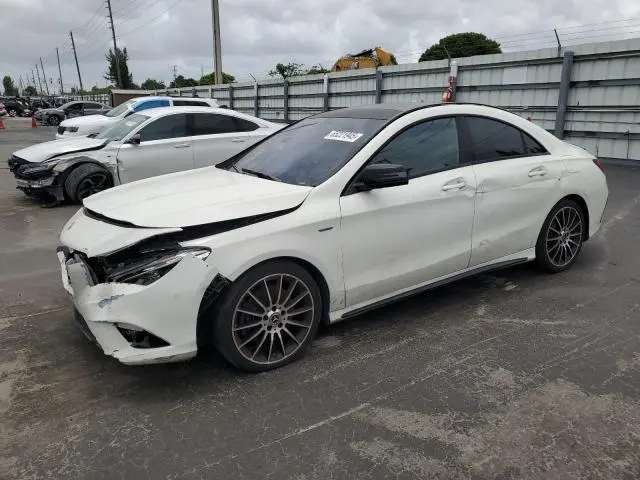 WDDSJ4EB6JN520320