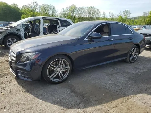 WDDZF4KB4HA077011