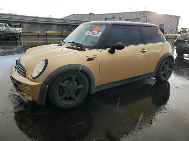 WMWRC33505TJ69882