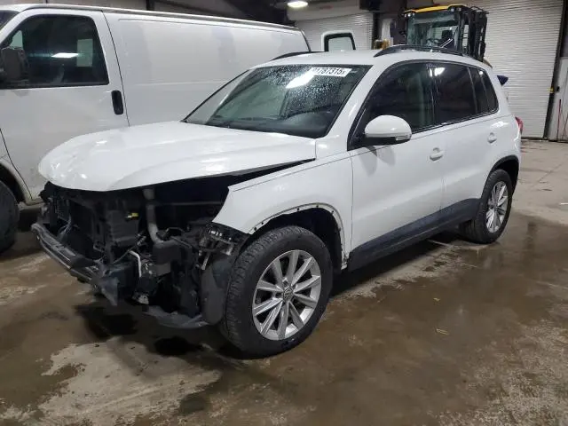 WVGAV7AX1HK052727