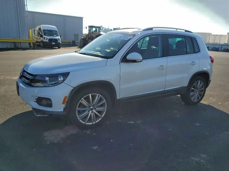 WVGAV7AX3FW525985
