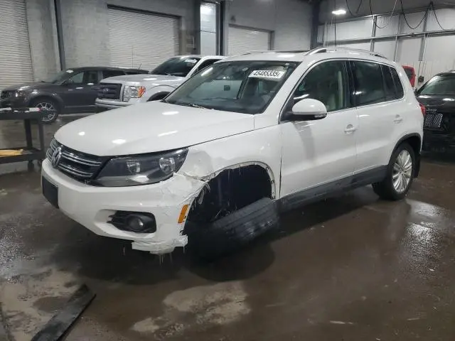 WVGAV7AX5DW556748