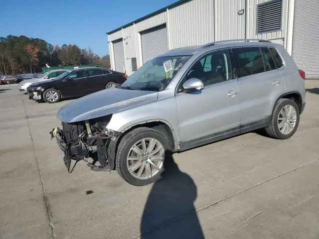 WVGAV7AX6FW572945