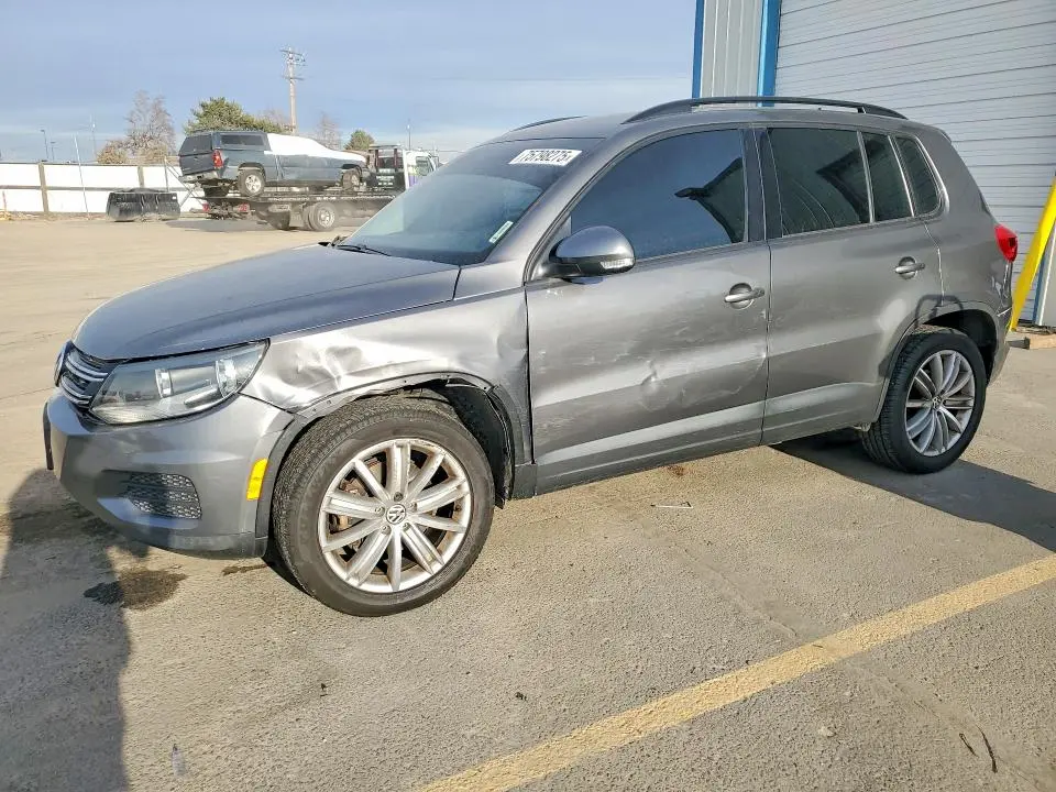 WVGAV7AX8GW600584
