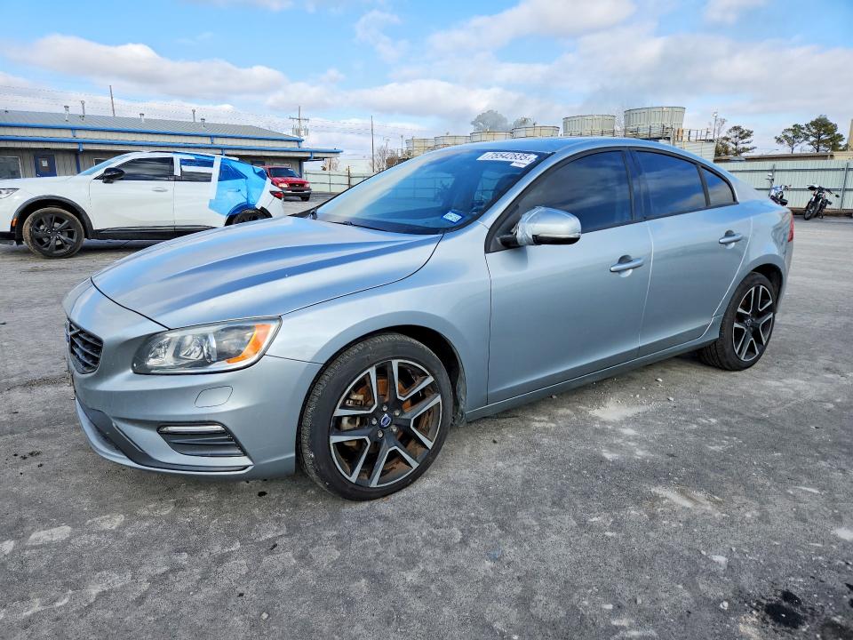 YV126MFL0H2421212