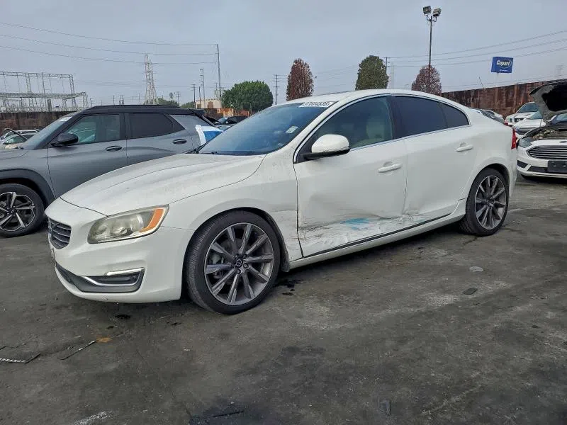 YV140MFK6F2359667