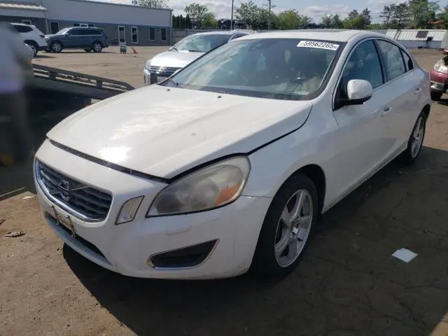 YV1612FH0D2206696