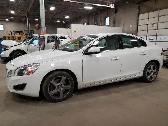 YV1612FH6D2173560