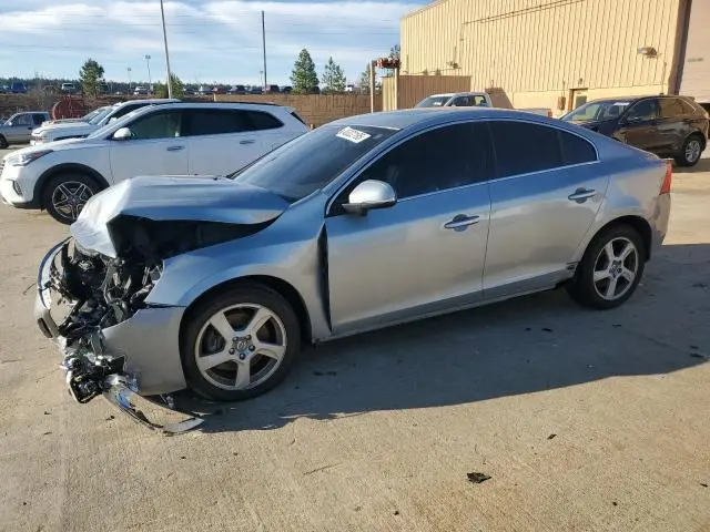 YV1612FH8D2185774