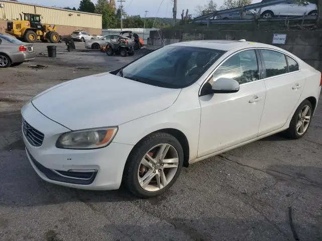 YV1612FHXE1290131