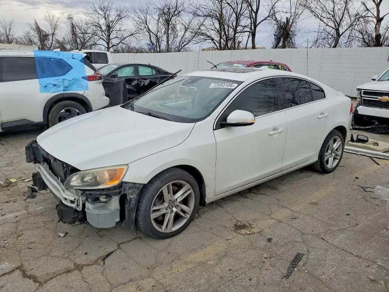 YV1612TD9F1306306