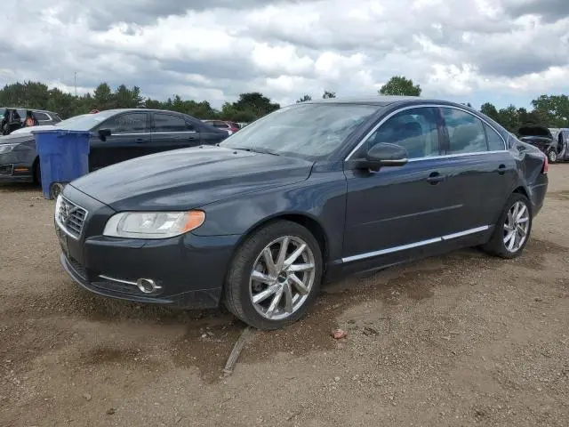 YV1902AH8C1158960