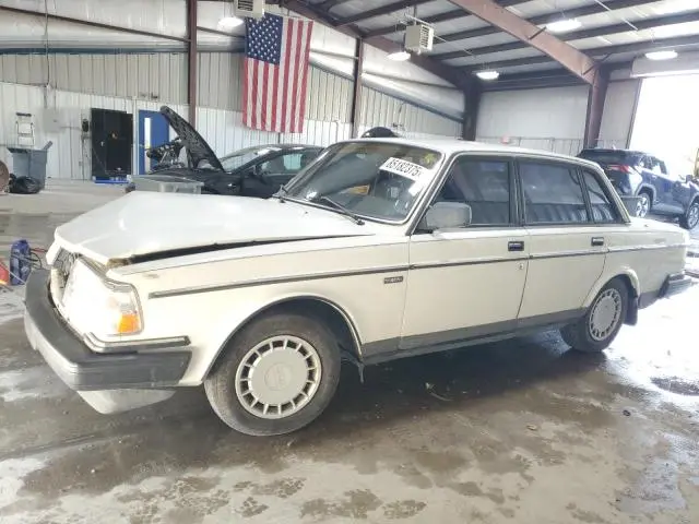 YV1AA8840L1425573