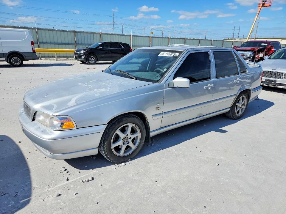 YV1LS5673W1542909