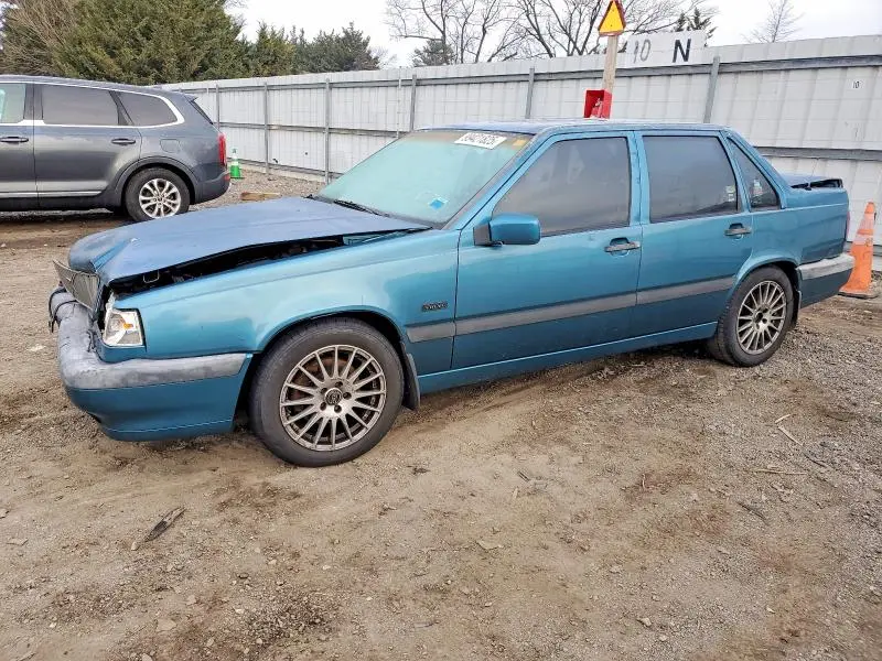 YV1LS5722T3292758